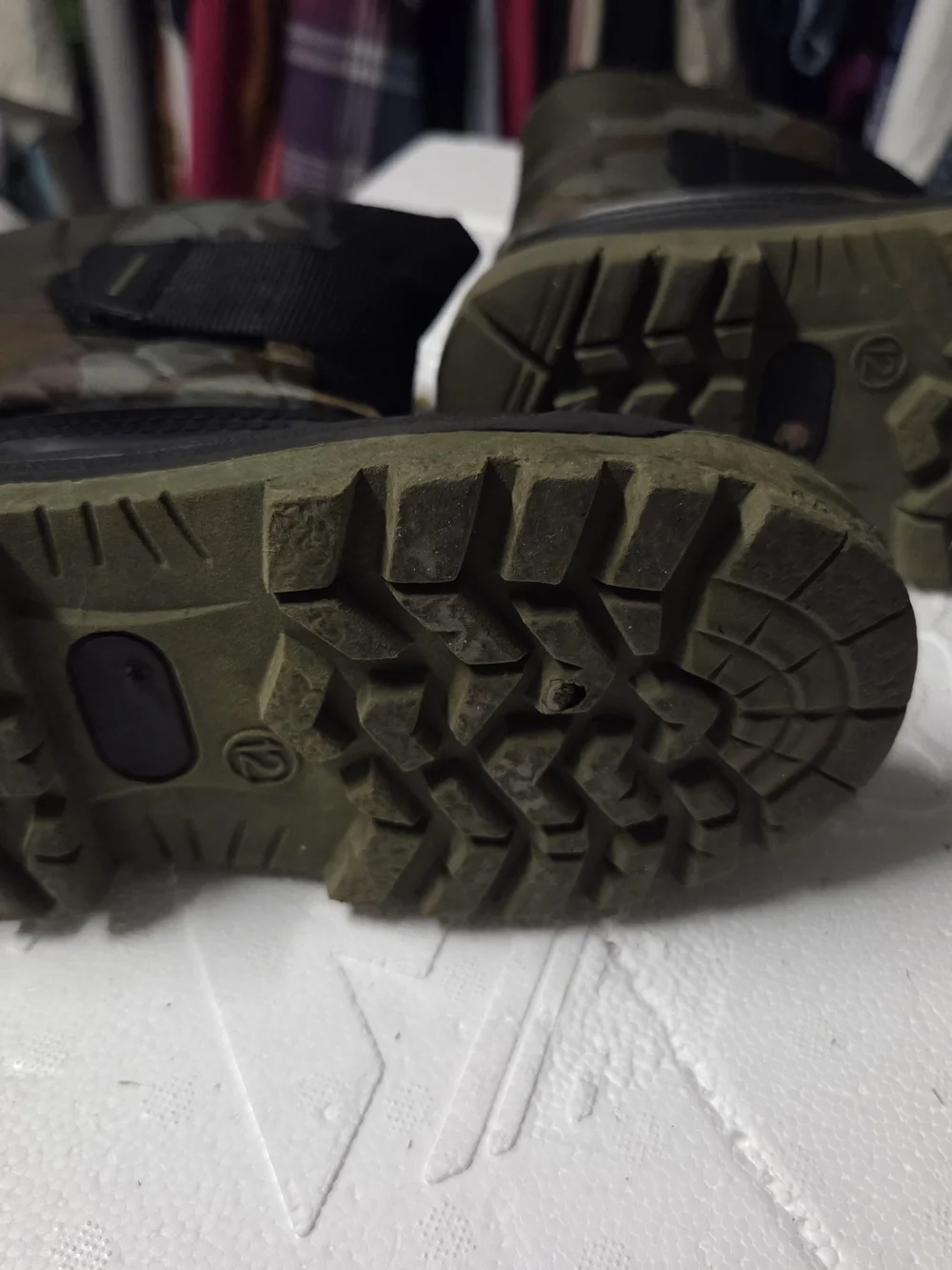 Kids Camo Winter Boots - Black & Green